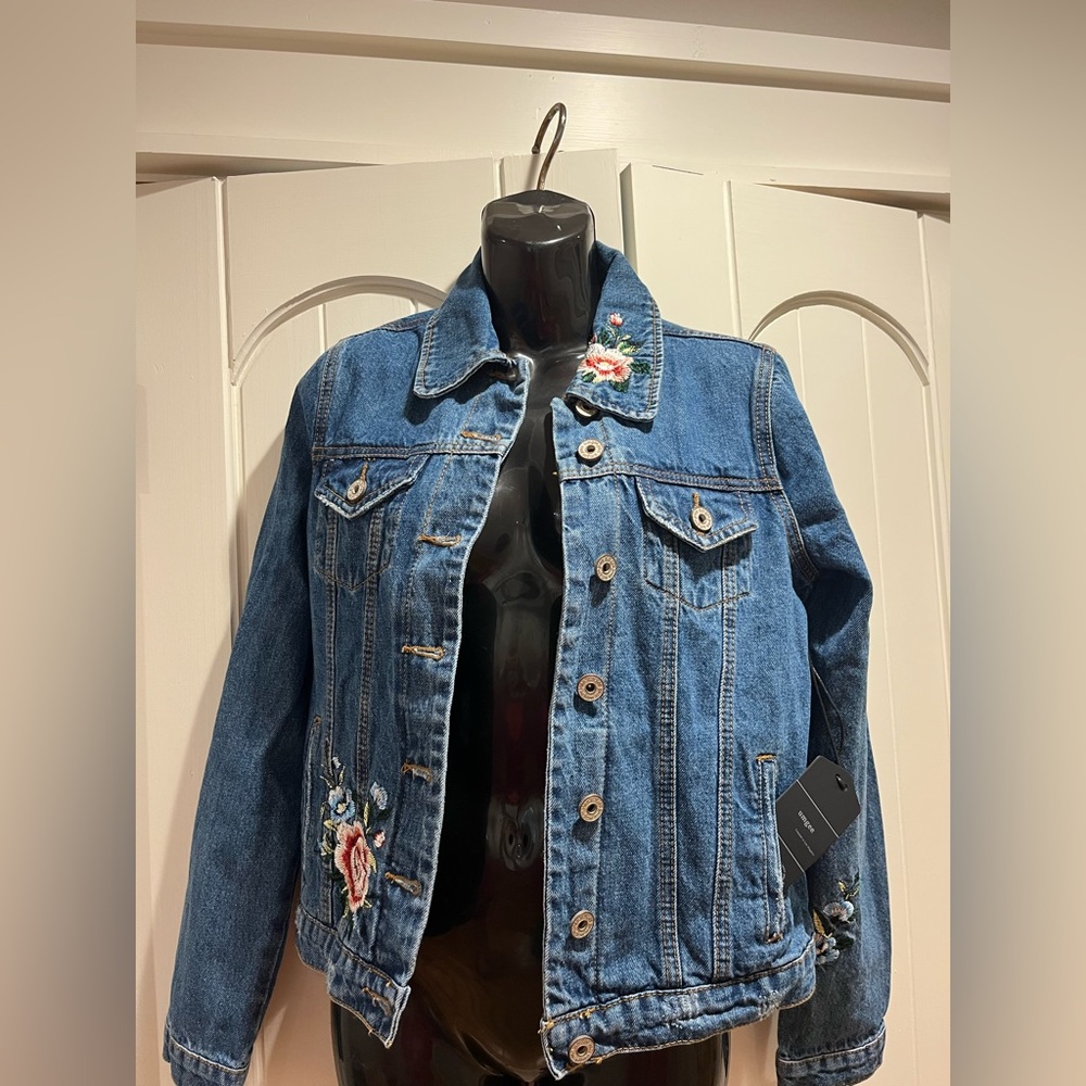 Floral Embroidered Denim Jacket
